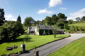The drive and entrance to Sheildaig Farm